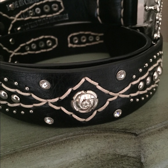 Black western belt with studs and bling 39” NEW - Picture 2 of 6